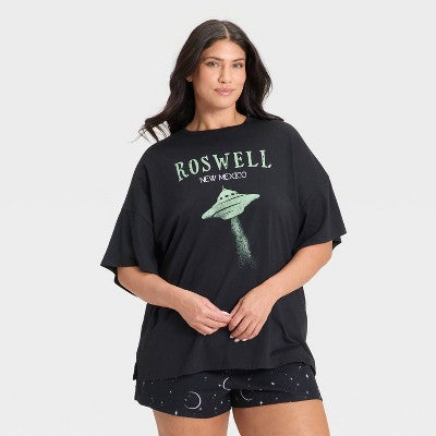 Women's Halloween Oversized Sleep T-Shirt - Hyde And EEK! Boutique™