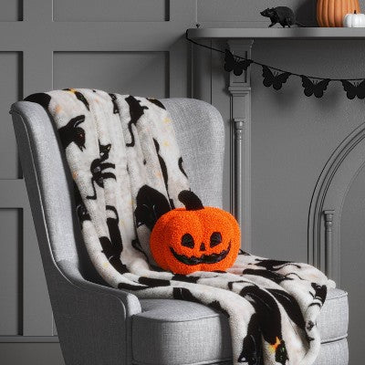  Pumpkin Pillow - Hyde And EEK! Boutique™